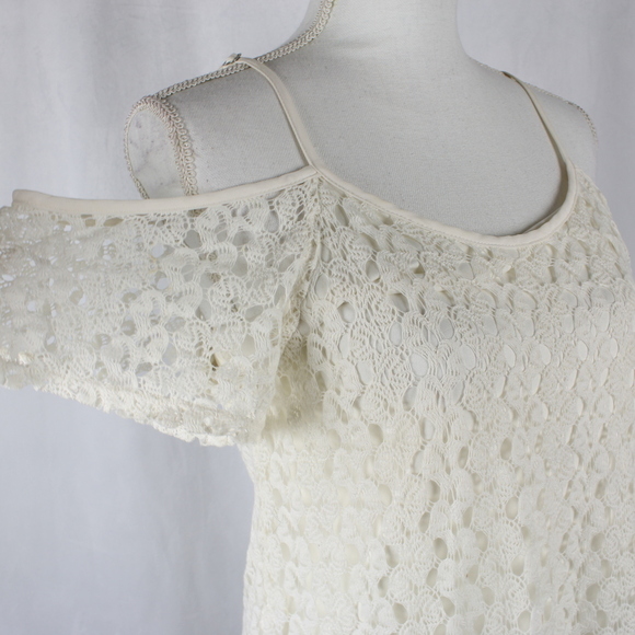 Charming Charlie Shoulder Fringe Tank Top Size Small - Picture 3 of 6